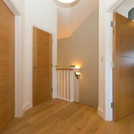 The Pearl Apartment *
